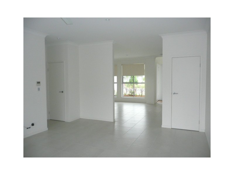 19/ Biggles Lane, Upper Coomera QLD 4209