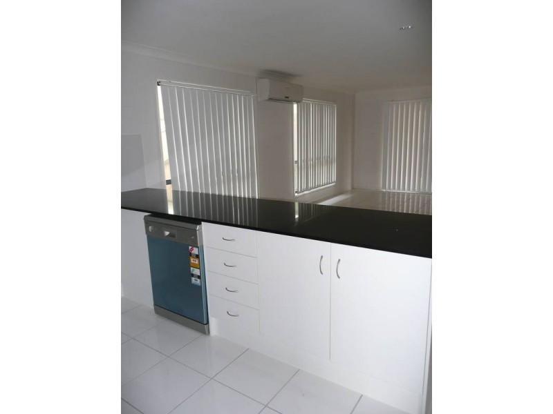 10 Emily Street, Ormeau QLD 4208
