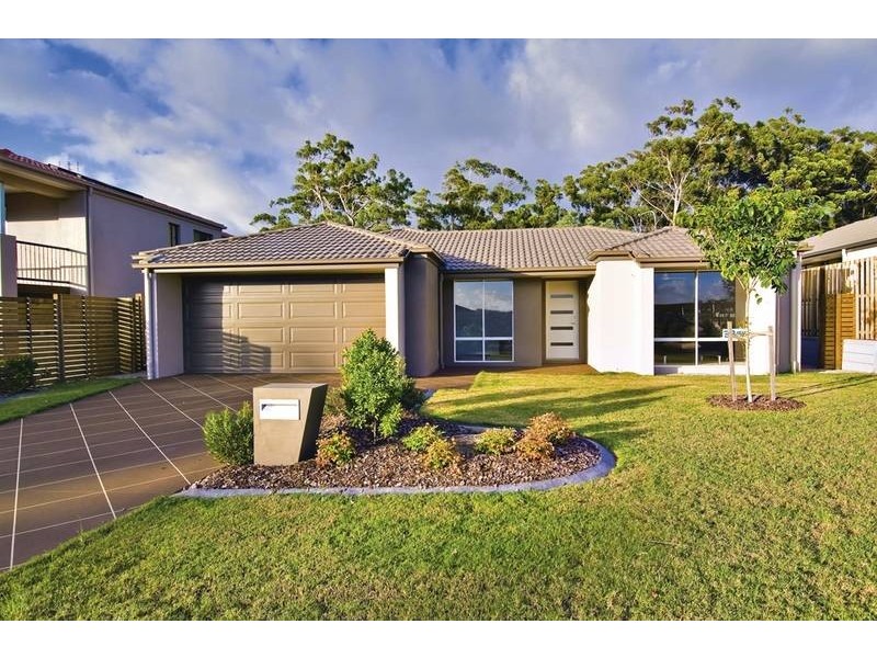 8 Charlton, Ormeau QLD 4208