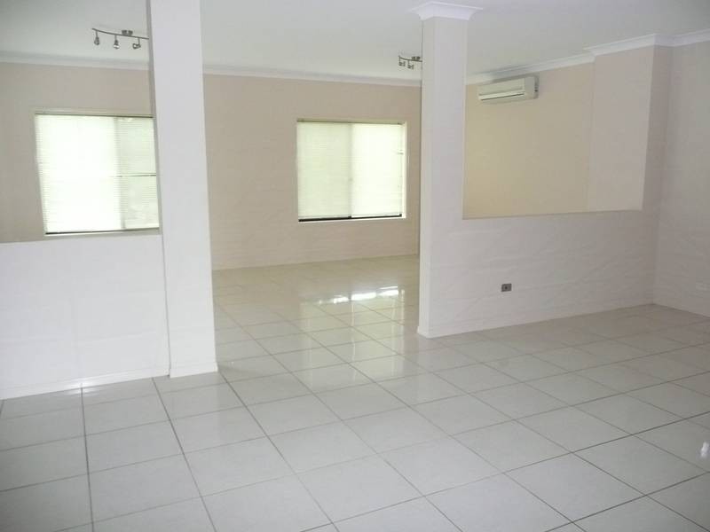 18 Slipstream Road, Coomera QLD 4209