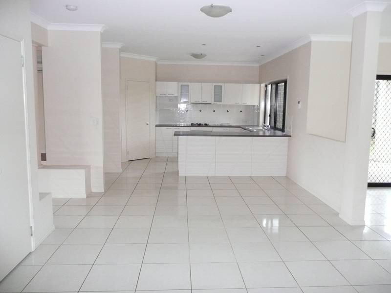 18 Slipstream Road, Coomera QLD 4209