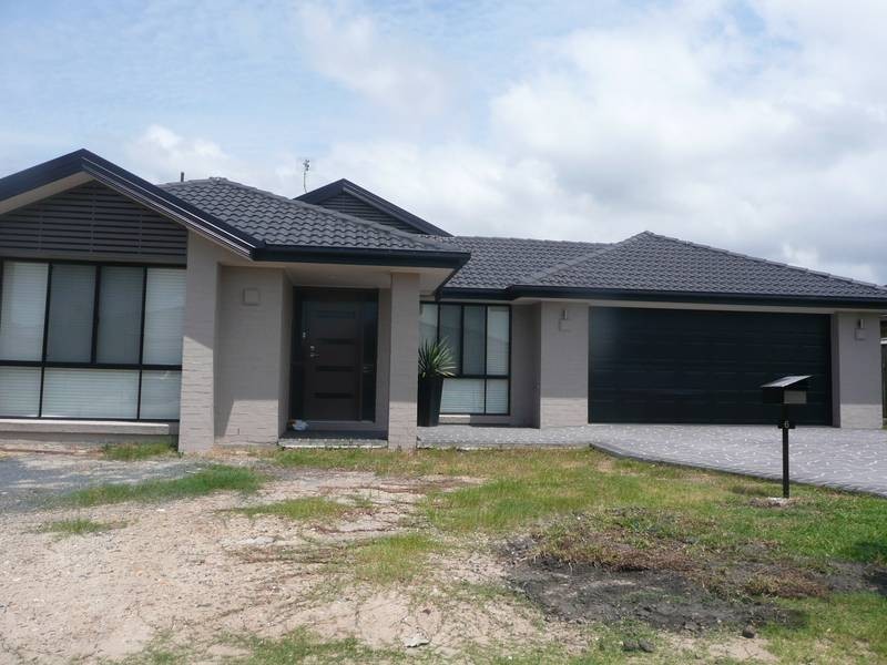 6 Kingsford Drv, Upper Coomera QLD 4209