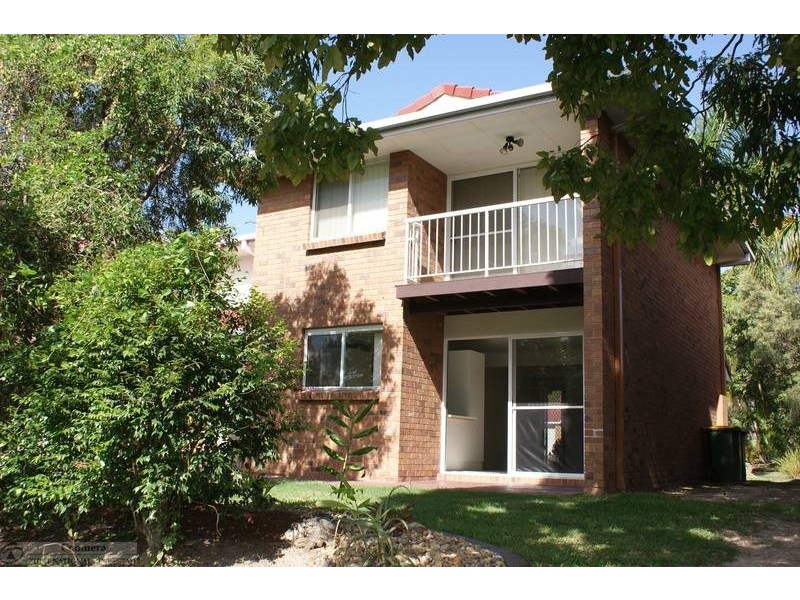 12 Crows Ash Court, Oxenford QLD 4210