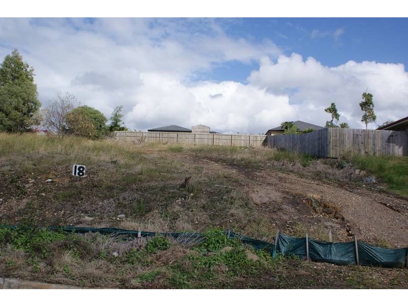 18 Sundew Crescent, Upper Coomera QLD 4209