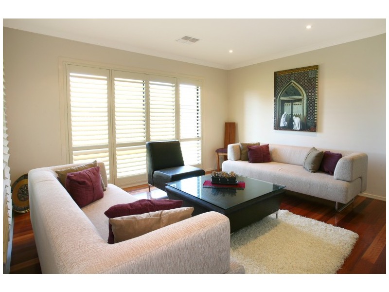 34 Oceanis Dr, Oxenford QLD 4210