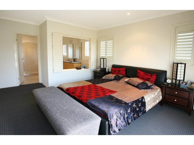 34 Oceanis Dr, Oxenford QLD 4210