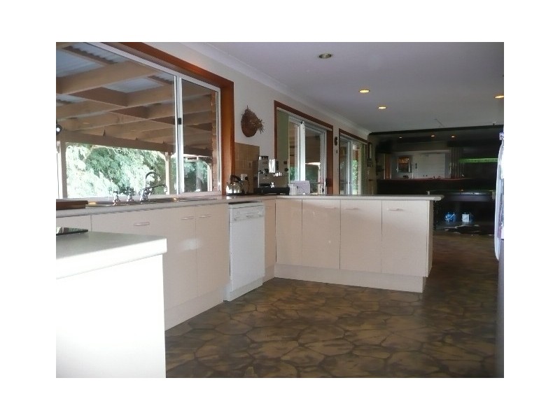 28 High Ridge Road, Pacific Pines QLD 4211