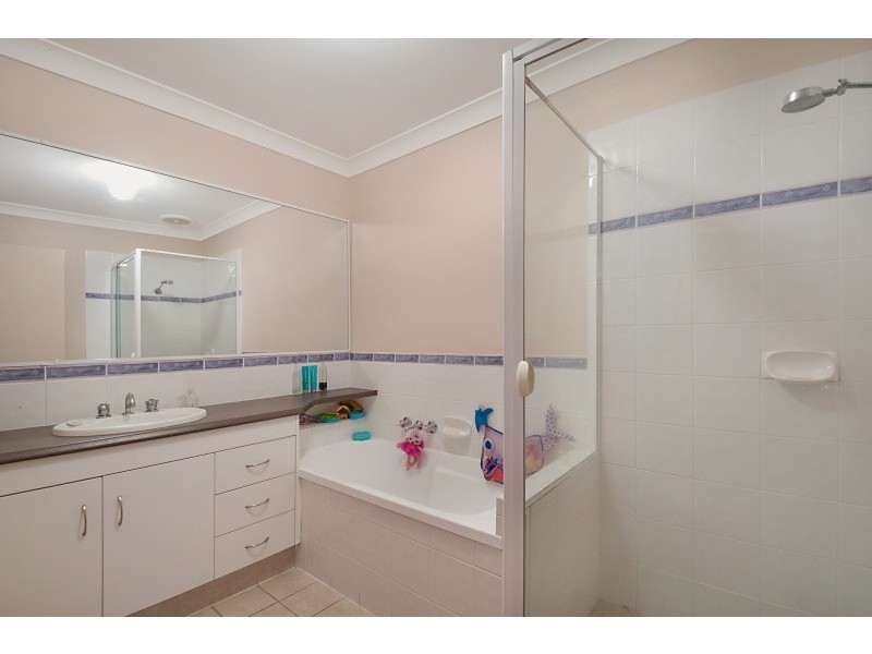 1 Ferncliffe St, Upper Coomera QLD 4209