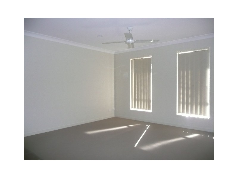 42 Bellagio Crescent, Coomera QLD 4209