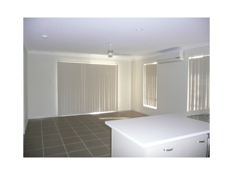 42 Bellagio Crescent, Coomera QLD 4209