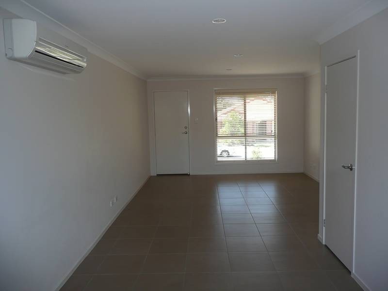 2/17 Mungana Street, Upper Coomera QLD 4209