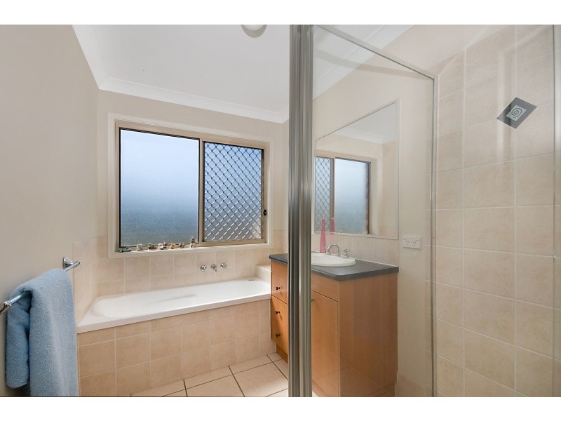 13 Billinghurst Cres, Upper Coomera QLD 4209