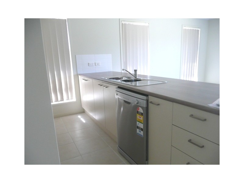 15 Bellagio Crescent, Coomera QLD 4209