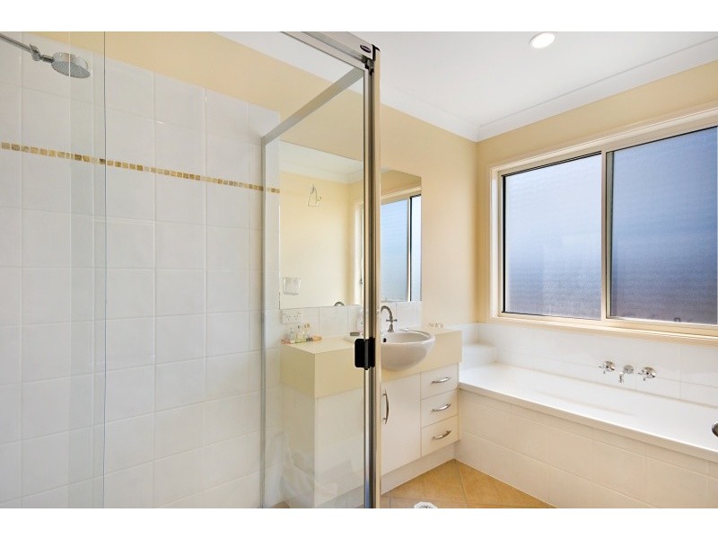 12 Cardwell St, Upper Coomera QLD 4209