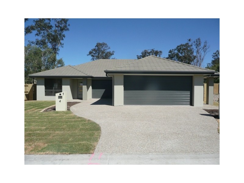 1/4 Bidmead Circuit, Pimpama QLD 4209