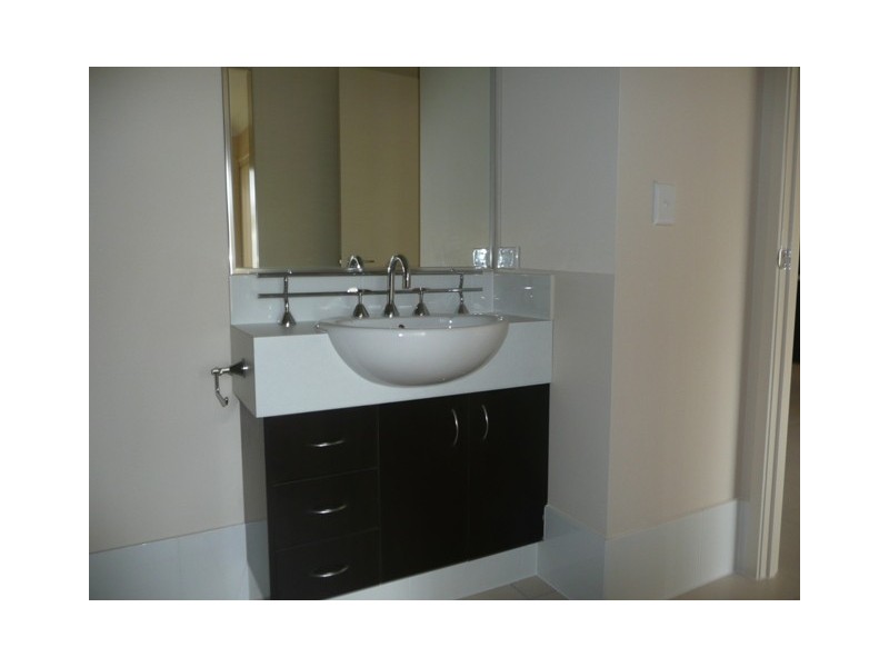 1/4 Bidmead Circuit, Pimpama QLD 4209