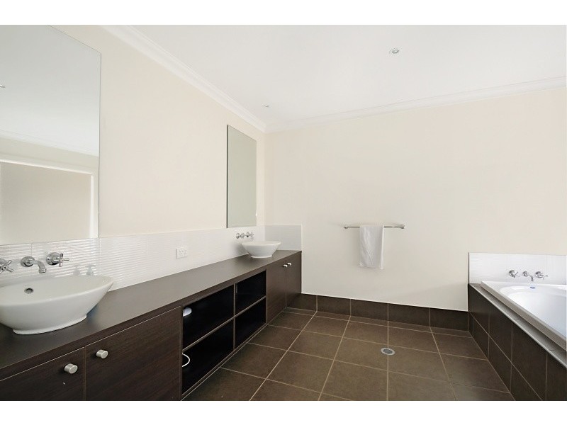 10 Nandina Court, Upper Coomera QLD 4209