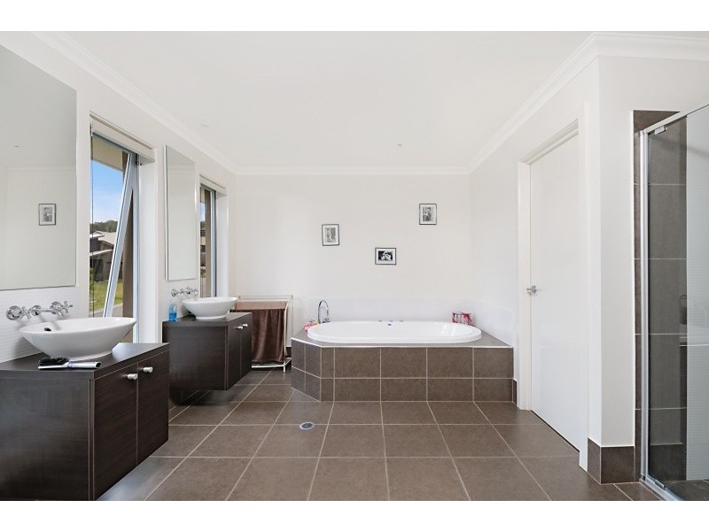 10 Nandina Court, Upper Coomera QLD 4209