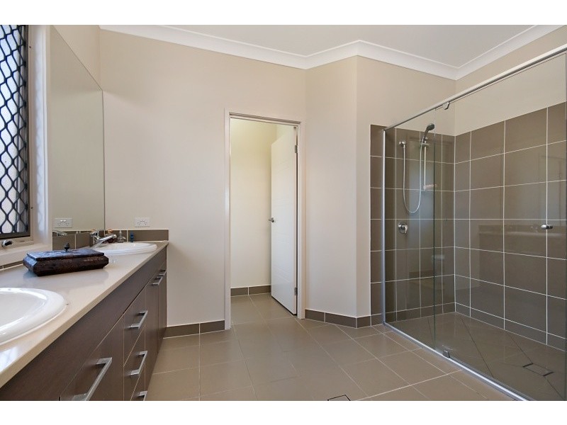 37 Candlebark Cct, Upper Coomera QLD 4209