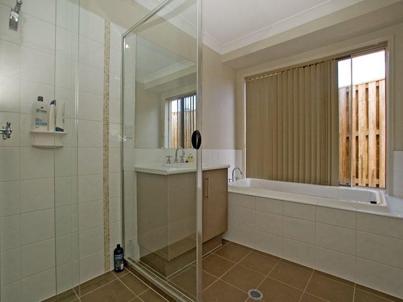 12 SAILAWAY COURT, Coomera QLD 4209