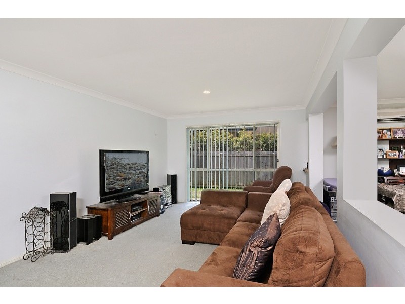 112 Billinghurst Cr, Upper Coomera QLD 4209