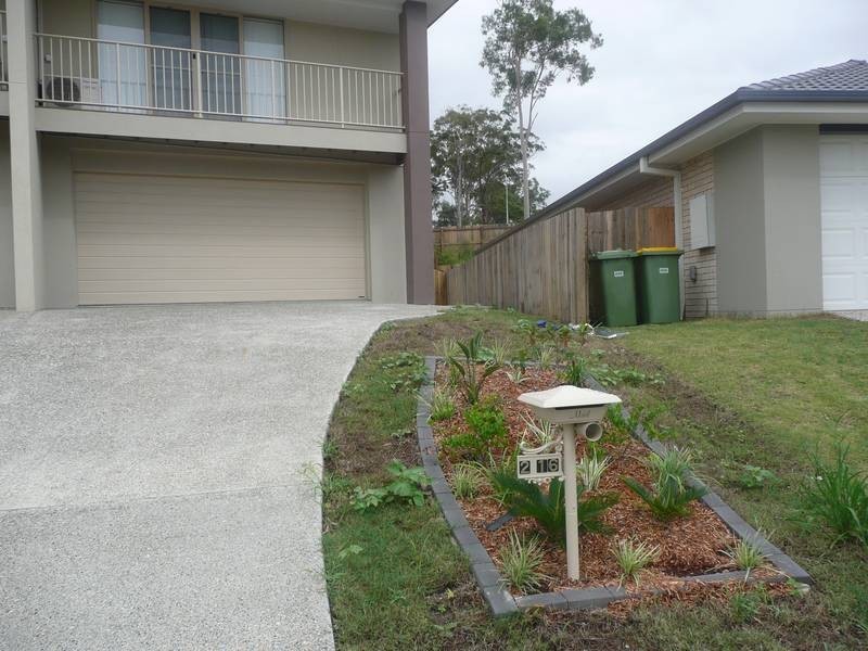 2/16 Bellagio Crescent, Coomera QLD 4209