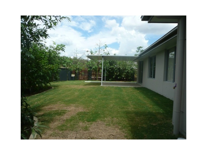 2 Silvergull Street, Coomera QLD 4209