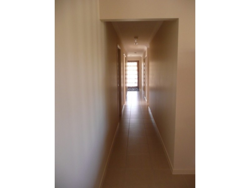 2 Silvergull Street, Coomera QLD 4209