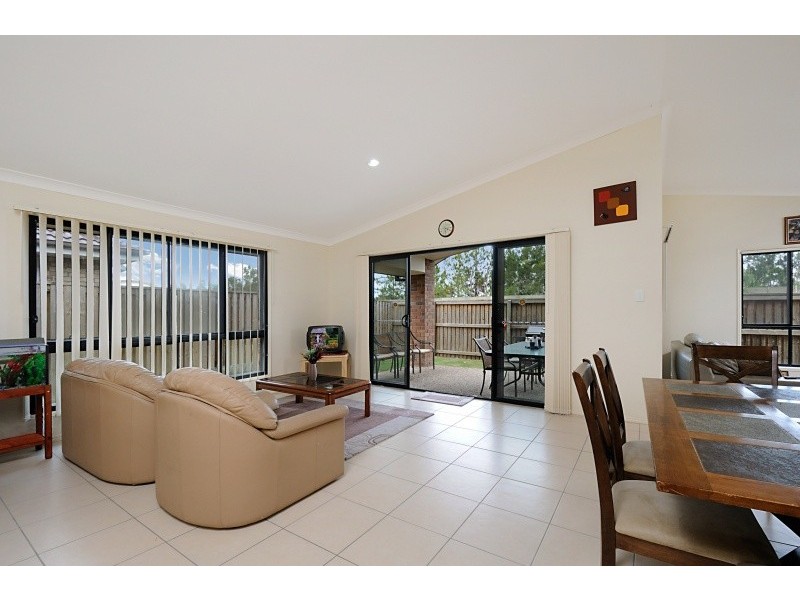 38 Runway Dr, Upper Coomera QLD 4209