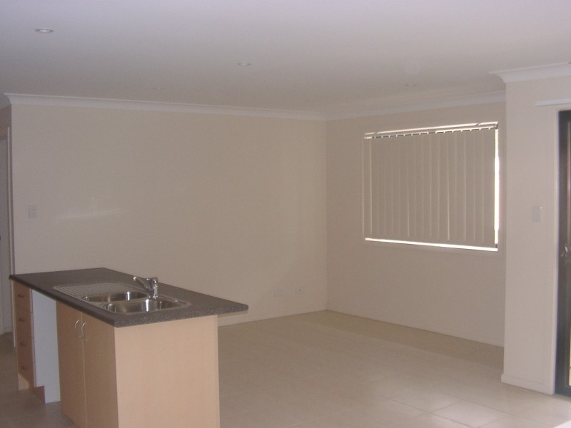 6/17 Park Esplanade, Coomera QLD 4209