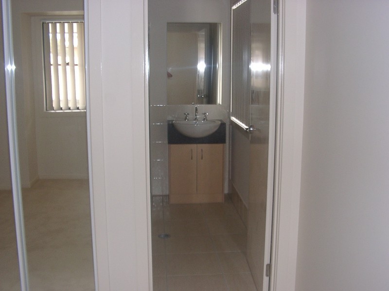 6/17 Park Esplanade, Coomera QLD 4209