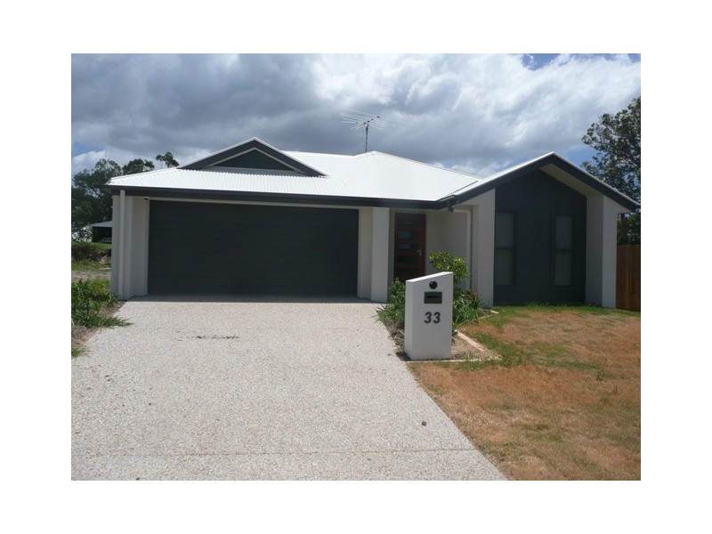 33 Christopher Street, Pimpama QLD 4209