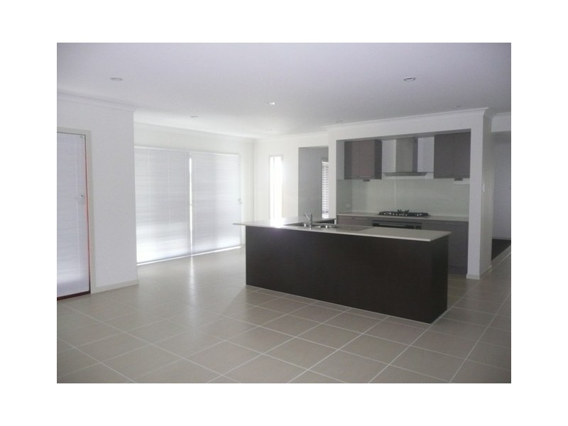 11 BUNDOORA STREET, Upper Coomera QLD 4209