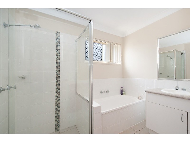 1/39 Goldcrest Drive, Upper Coomera QLD 4209