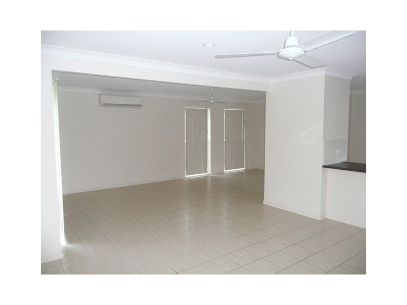 33 MOORHEN STREET, Coomera QLD 4209