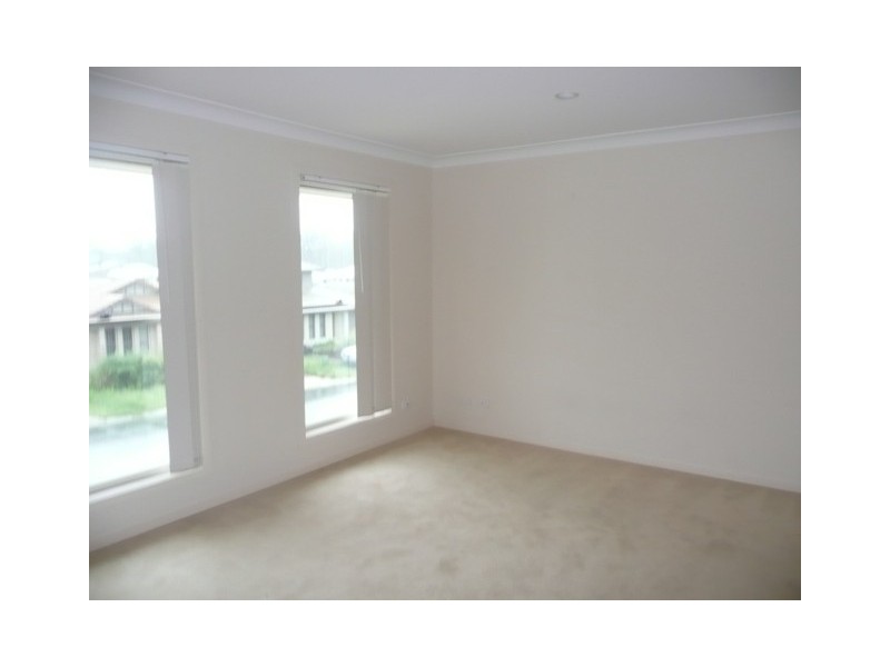 33 MOORHEN STREET, Coomera QLD 4209