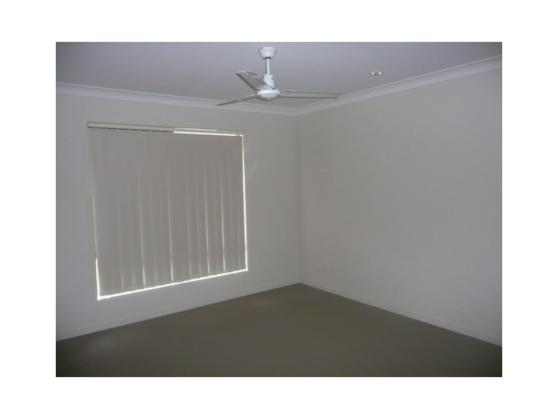 35 Bellagio Cres, Coomera QLD 4209