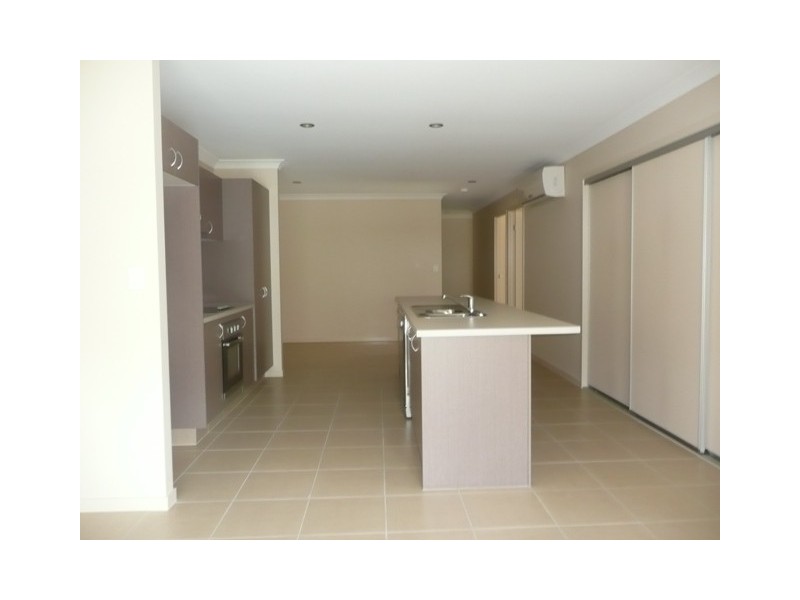 1/17 Christopher Street, Pimpama QLD 4209