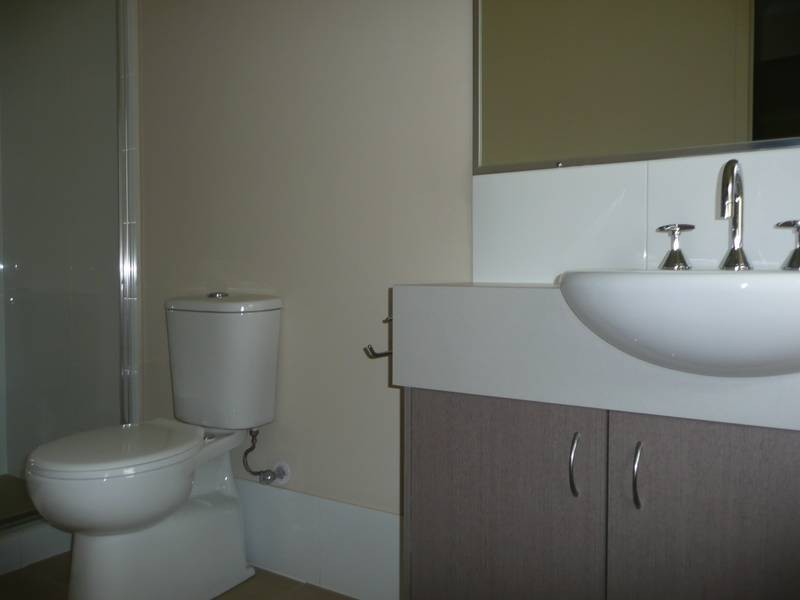 2/17 Christopher Sreet, Pimpama QLD 4209