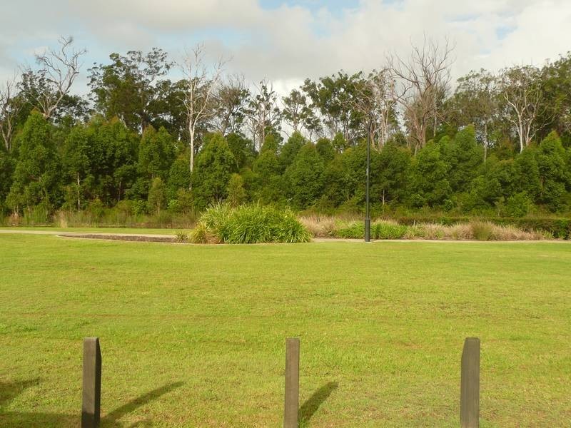 4/17 Park Esplanade, Coomera QLD 4209