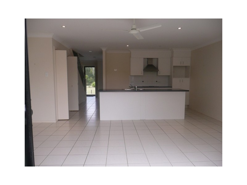 4/17 Park Esplanade, Coomera QLD 4209