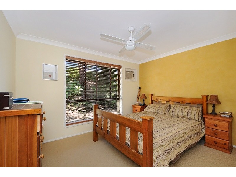 22 Latrobe Ave, Helensvale QLD 4212