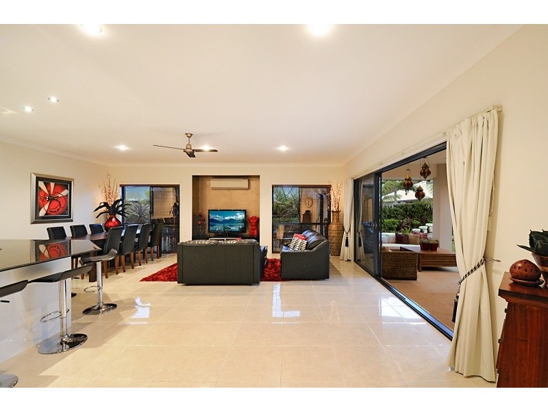 10 Kingtide Lane, Coomera QLD 4209