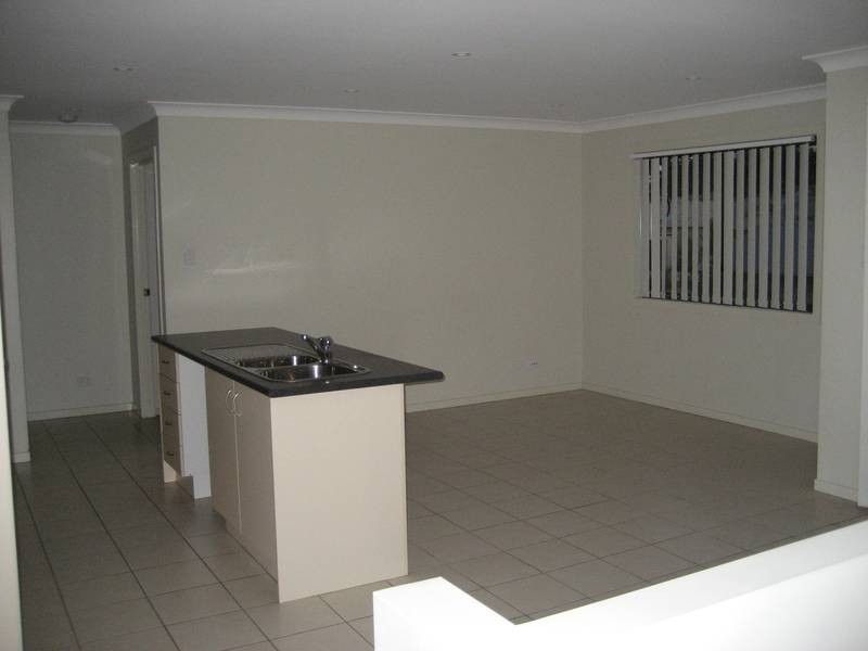 6/13 Egret Lane, Coomera QLD 4209