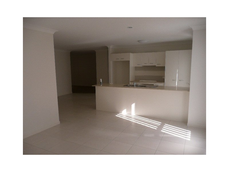 8 Elise Avenue, Coomera QLD 4209