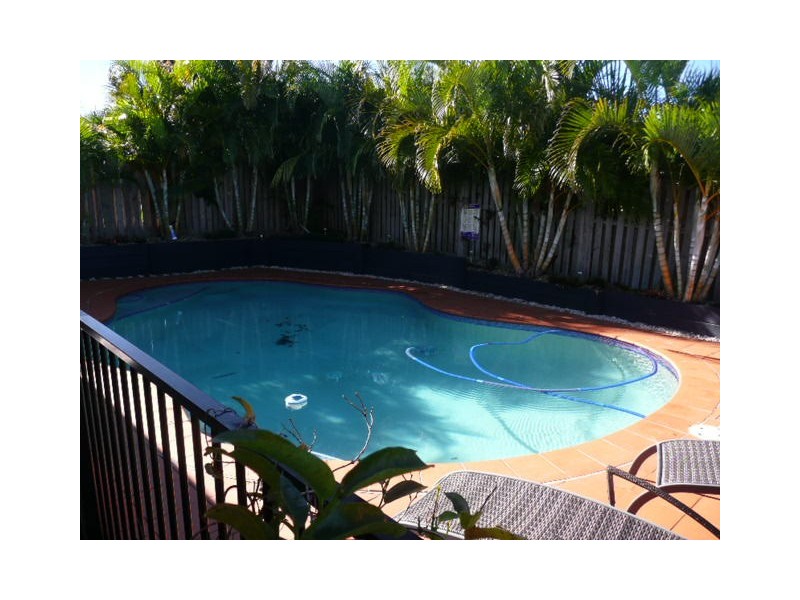 6 Freya Cct, Coomera QLD 4209