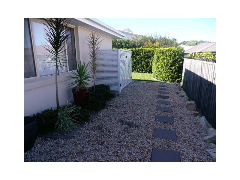 6 Freya Cct, Coomera QLD 4209