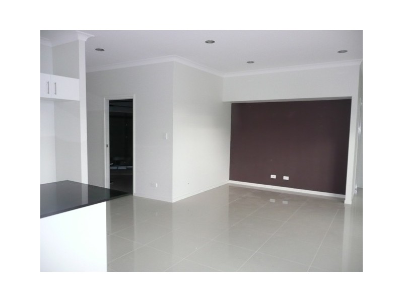 2/2 O’Connor Place, Upper Coomera QLD 4209