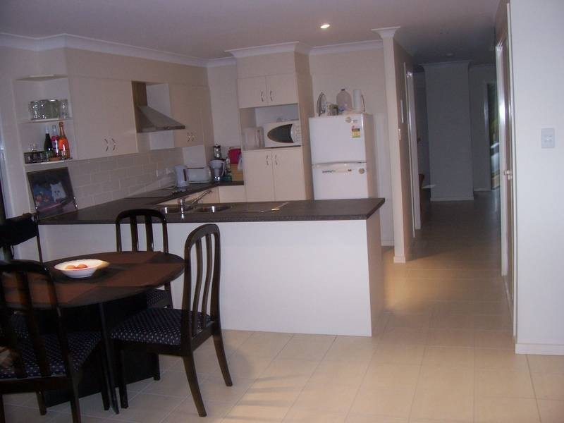 1/23 Park Esplanade, Coomera QLD 4209