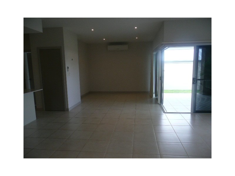 9 Crusade Court, Coomera QLD 4209